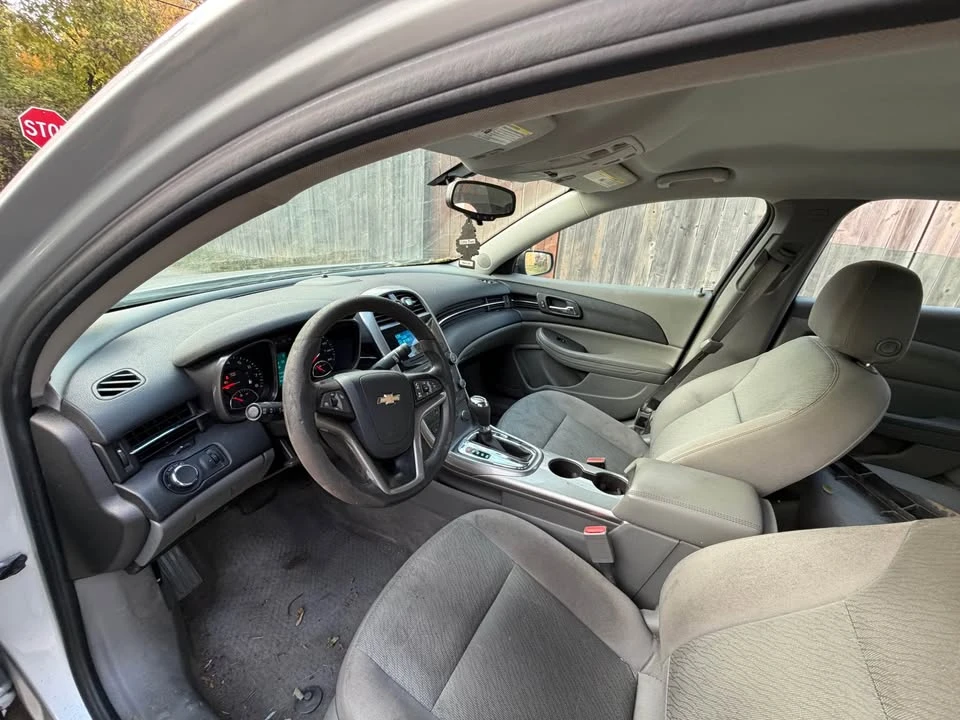 2015 Chevrolet Malibu - Image 6 of 10