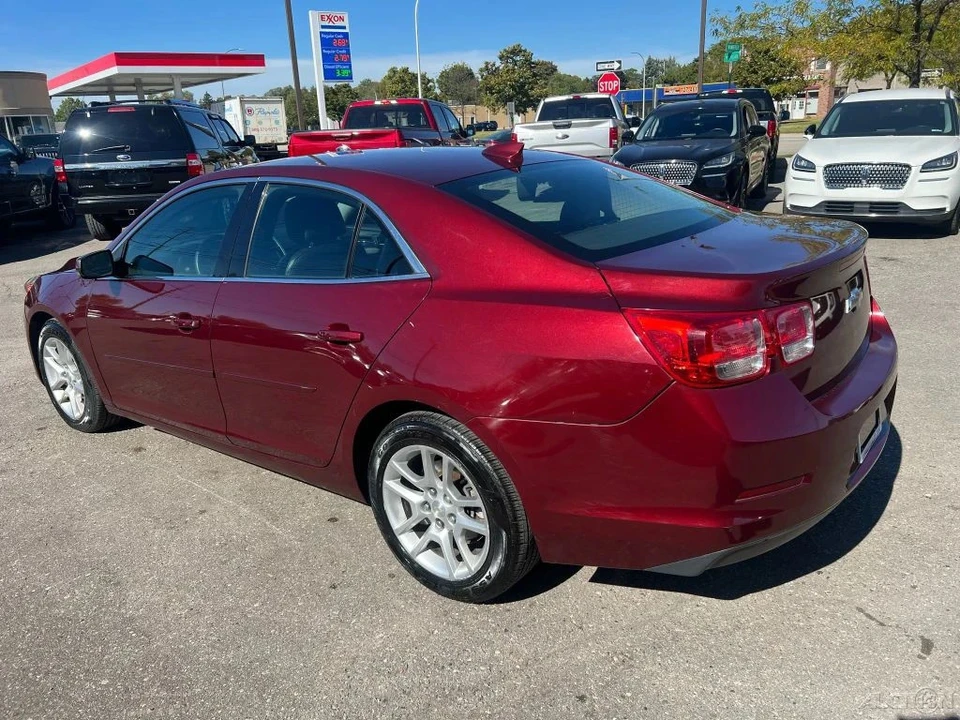 2015 Chevrolet Malibu - Image 3 of 12