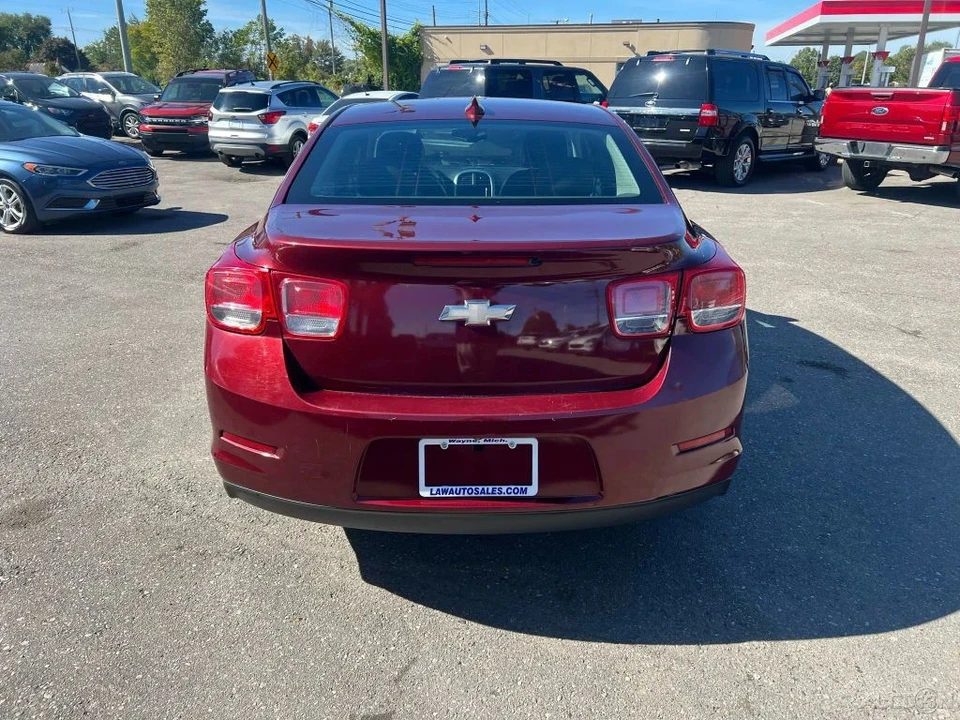 2015 Chevrolet Malibu - Image 4 of 12