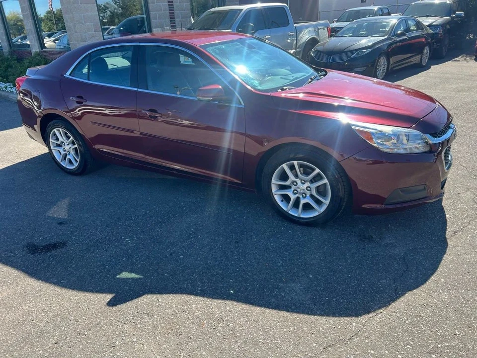 2015 Chevrolet Malibu - Image 7 of 12