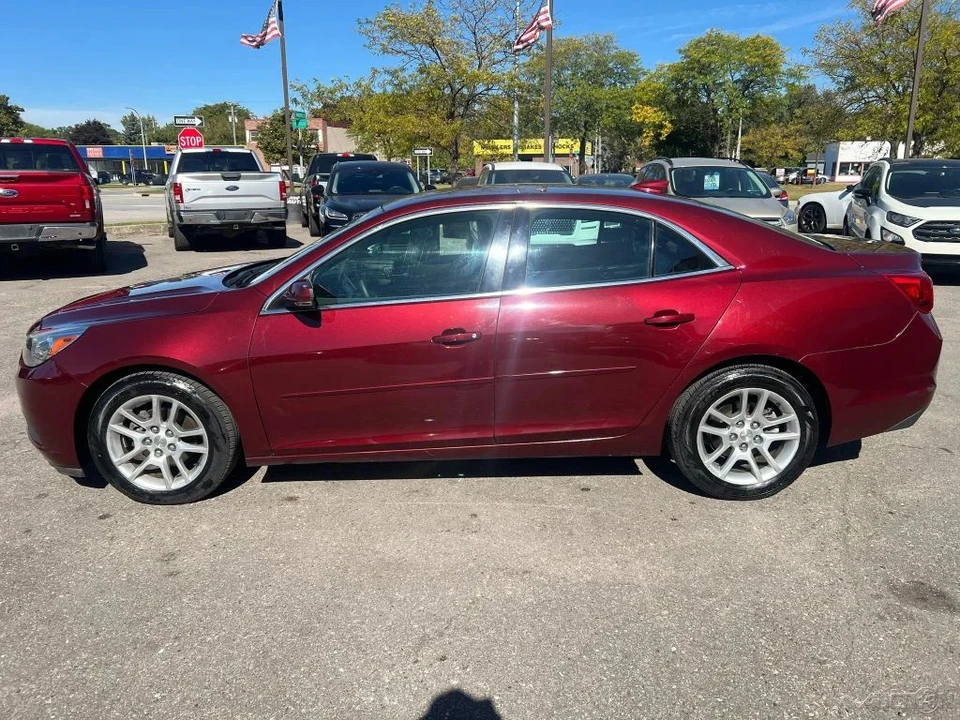 2015 Chevrolet Malibu - Image 2 of 12