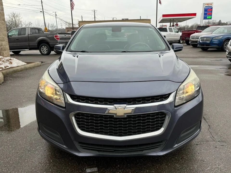 2015 Chevrolet Malibu - Image 2 of 12