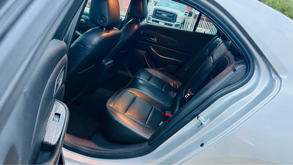 2015 Chevrolet Malibu - Image 10 of 15