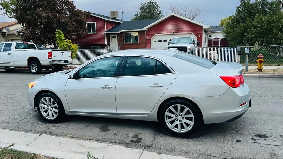 2015 Chevrolet Malibu - Image 8 of 15