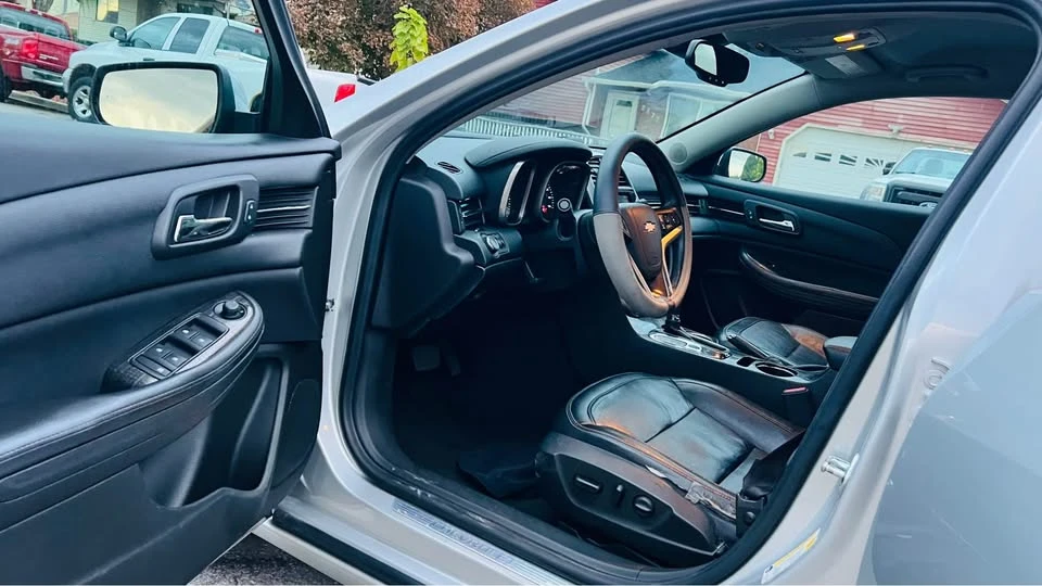 2015 Chevrolet Malibu - Image 12 of 15