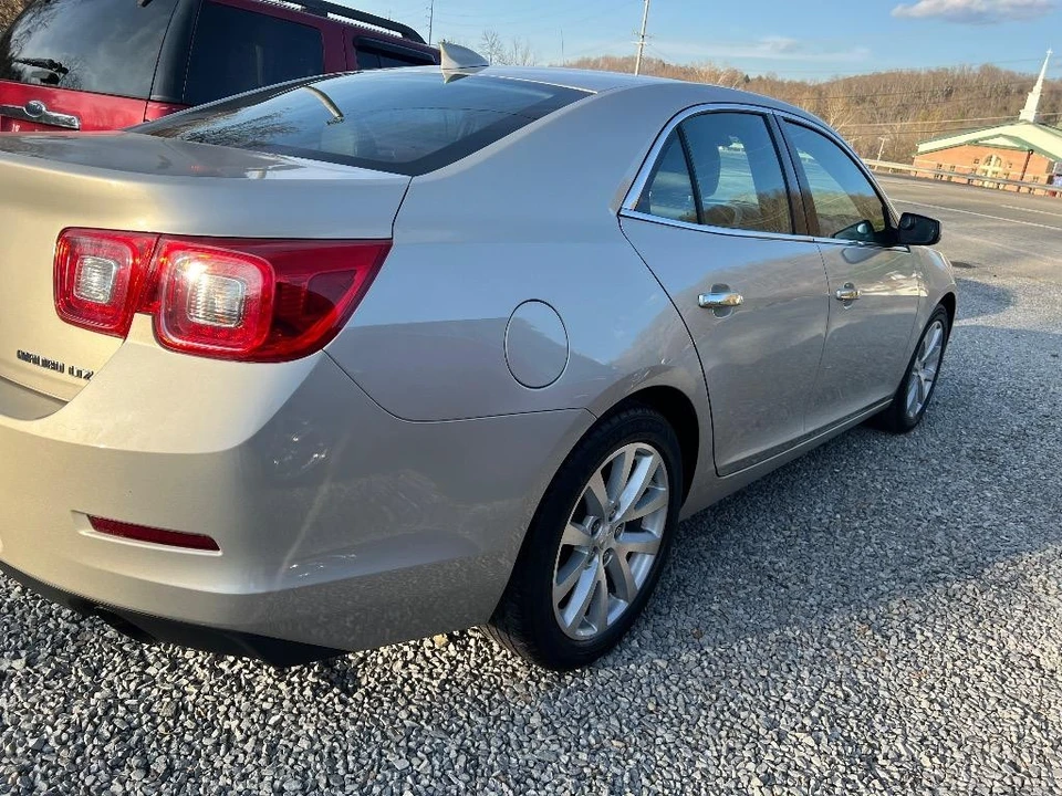 2015 Chevrolet Malibu - Image 5 of 8