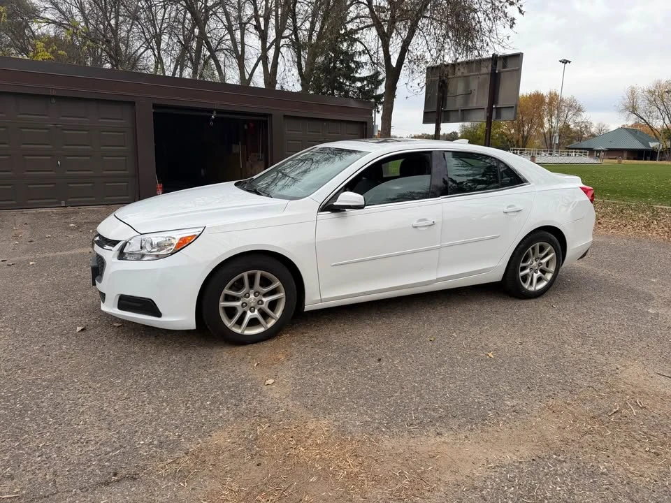 2015 Chevrolet Malibu - Image 3 of 8