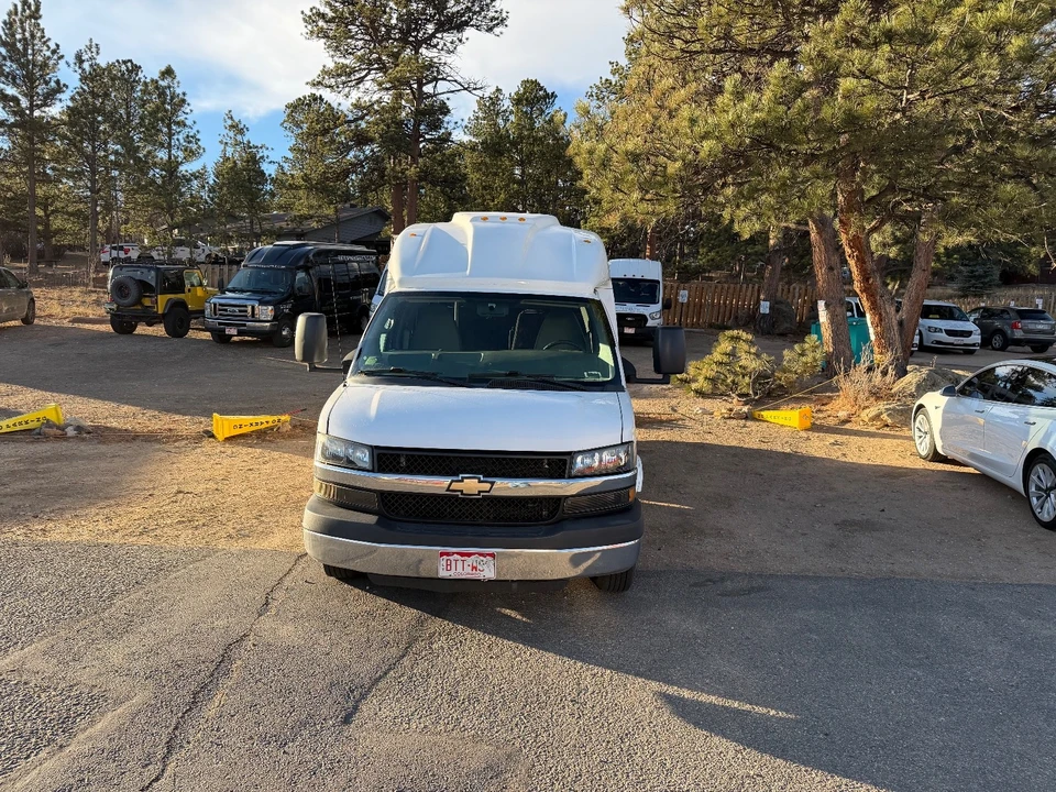 2015 Chevrolet Express - Image 3 of 11