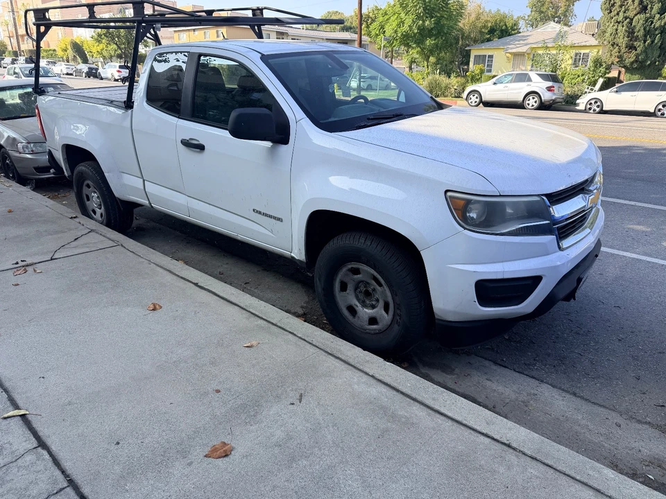 2015 Chevrolet Silverado - Image 8 of 9