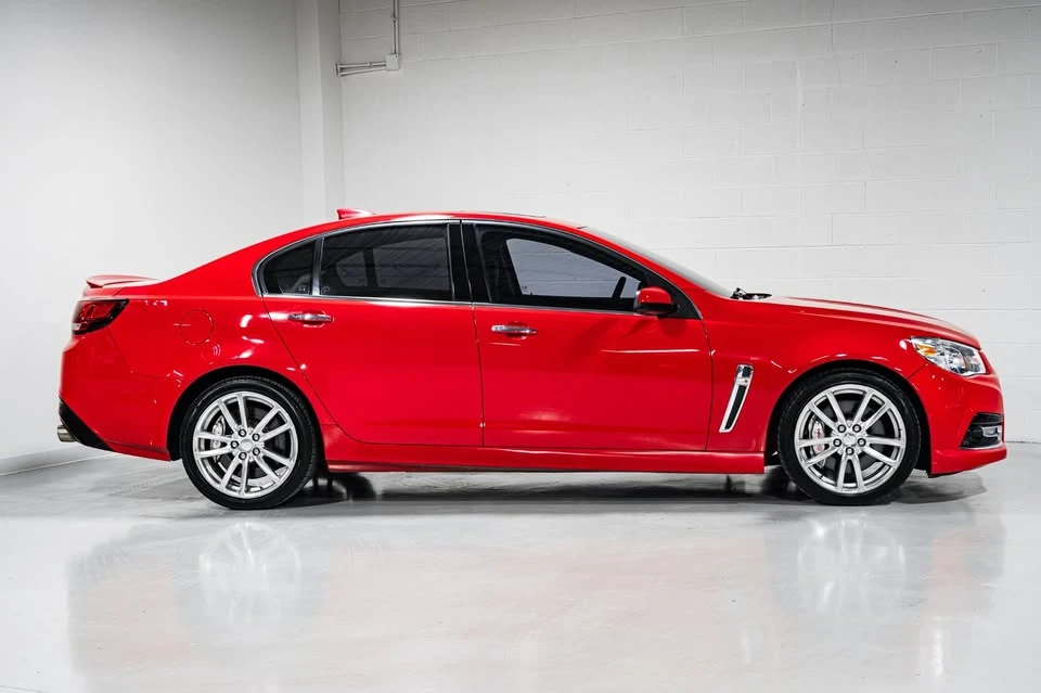 2015 Chevrolet SS - Image 2 of 16
