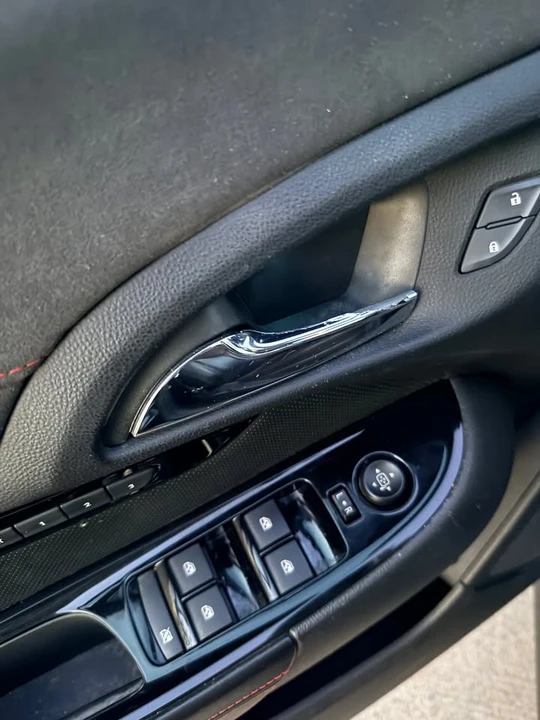 2015 Chevrolet SS - Image 15 of 20