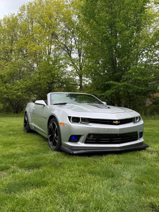 2015 Chevrolet SS - Image 2 of 11