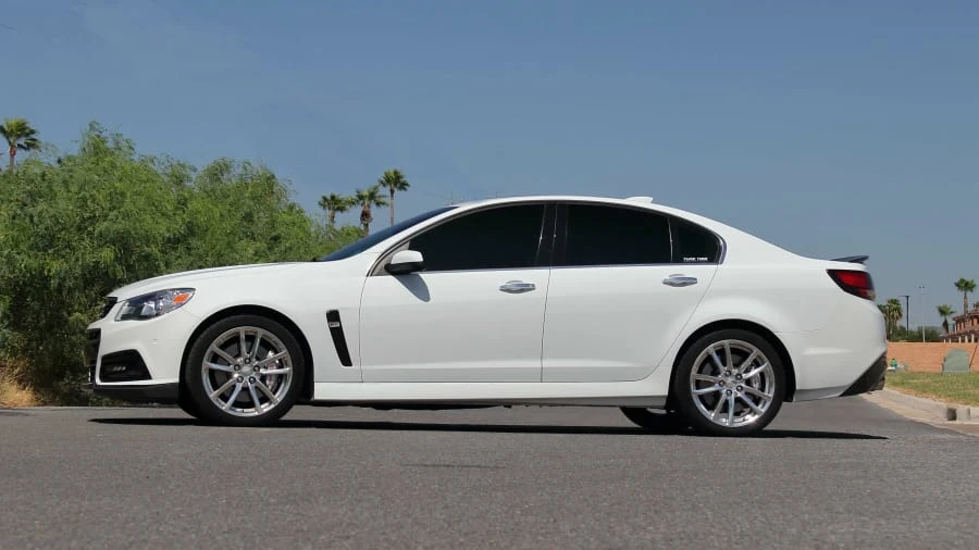 2015 Chevrolet SS - Image 2 of 25