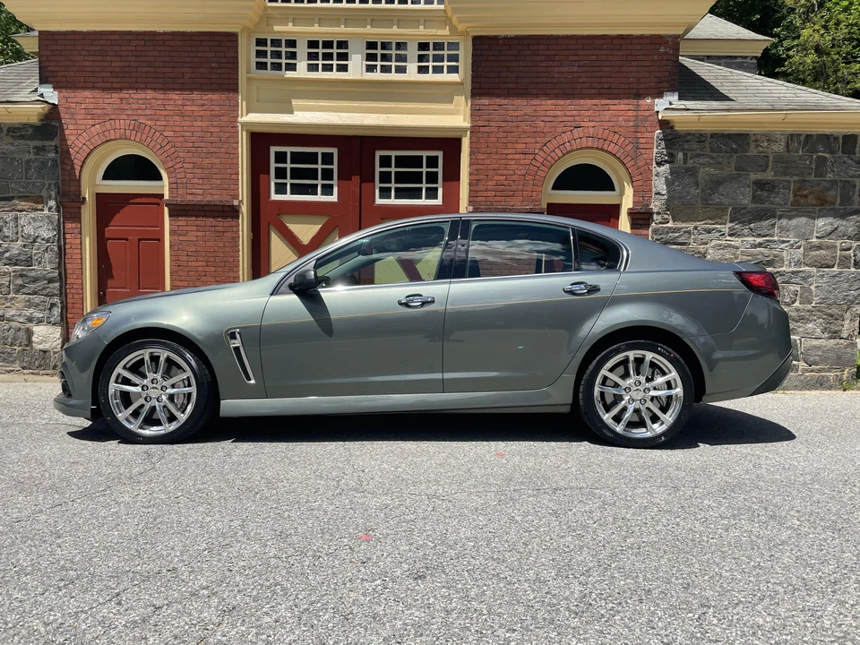 2015 Chevrolet SS - Image 8 of 16