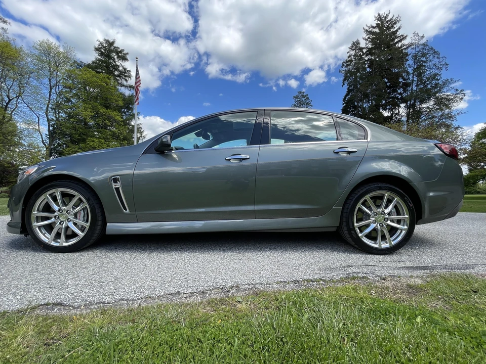 2015 Chevrolet SS - Image 9 of 16