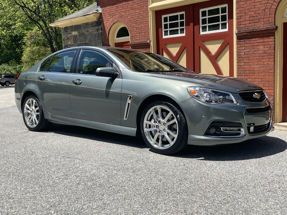 2015 Chevrolet SS - Image 15 of 16