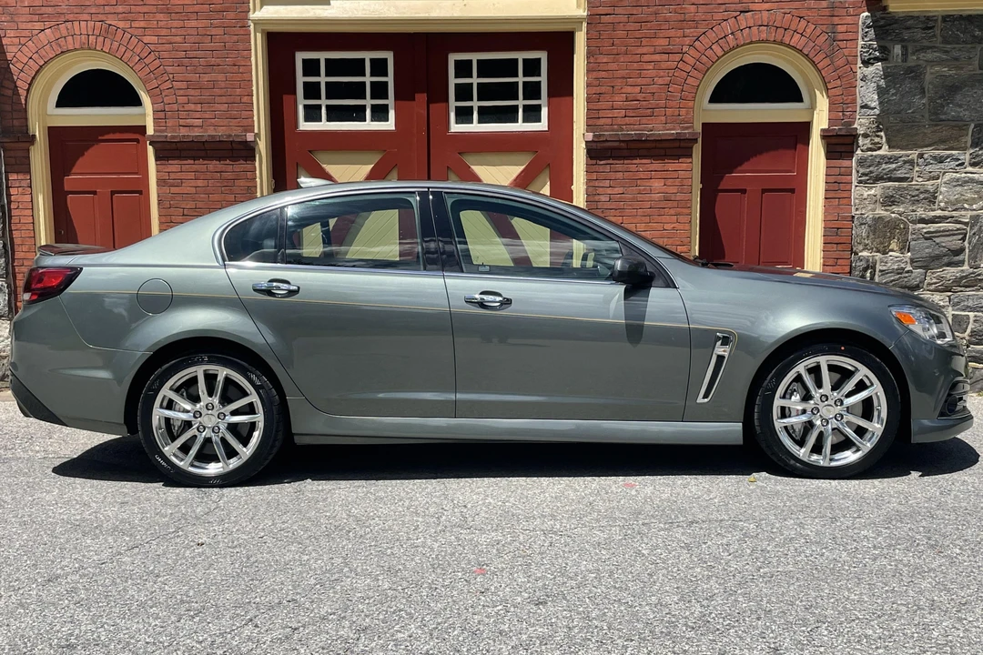 2015 Chevrolet SS - Image 3 of 16