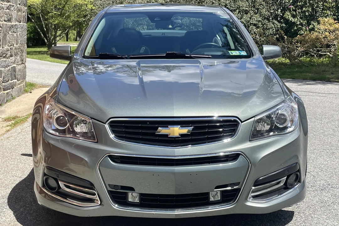 2015 Chevrolet SS - Image 2 of 16