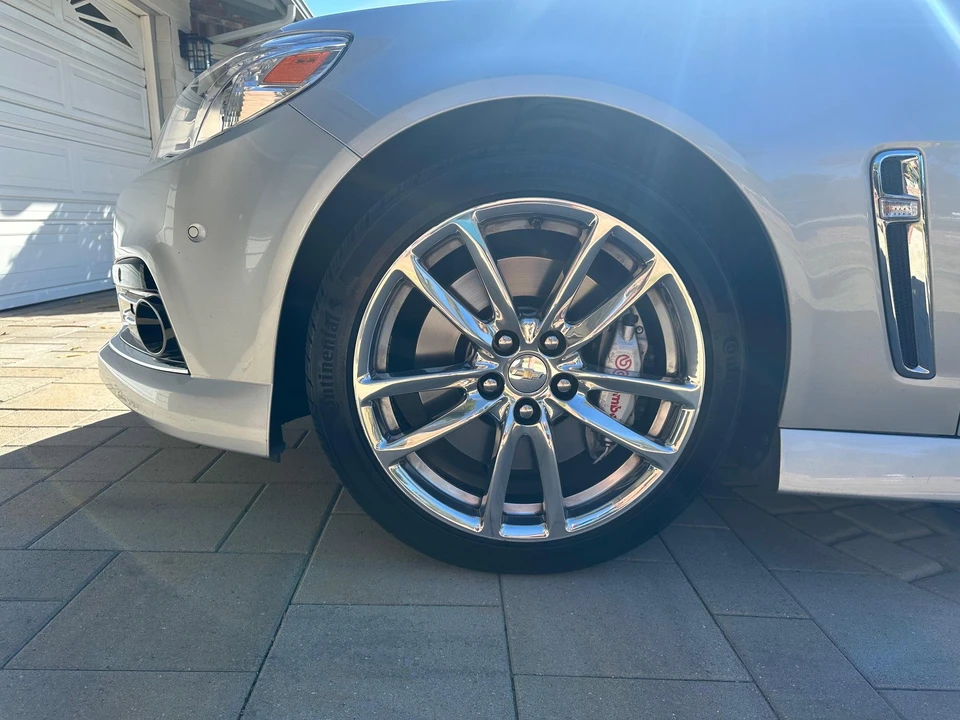 2015 Chevrolet SS - Image 14 of 31
