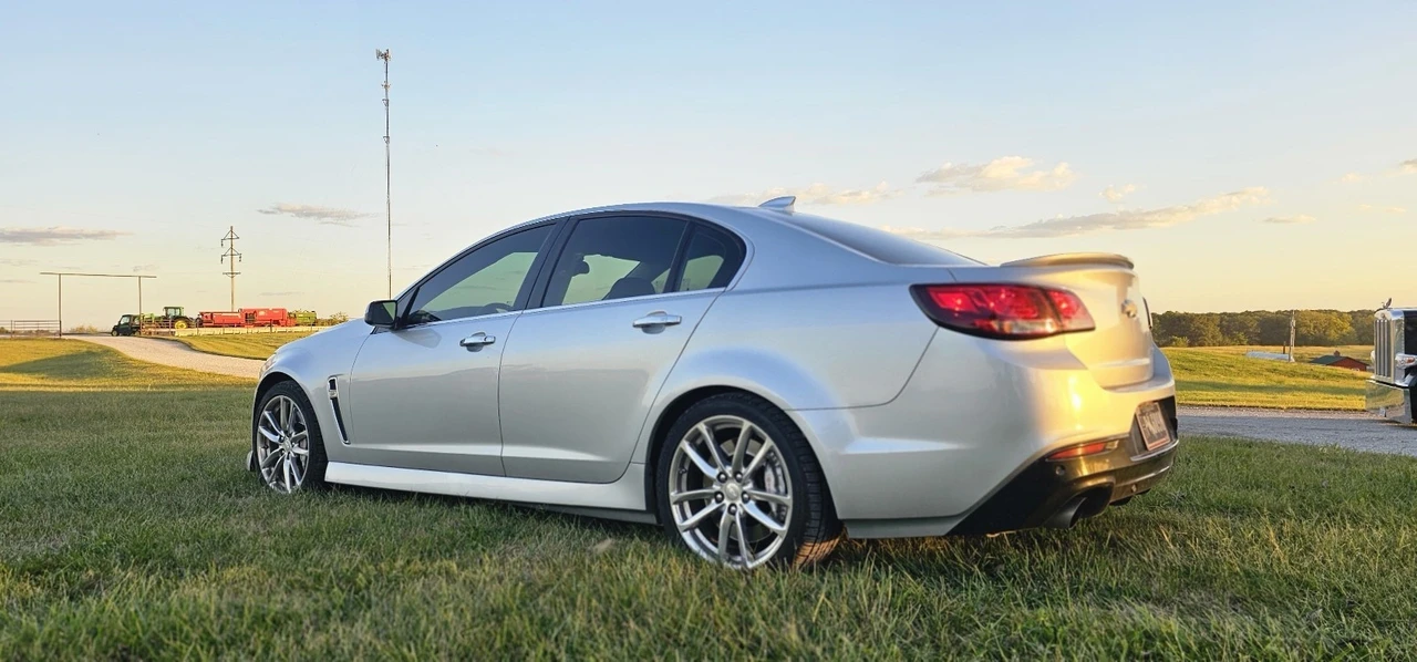 2015 Chevrolet SS - Image 6 of 9