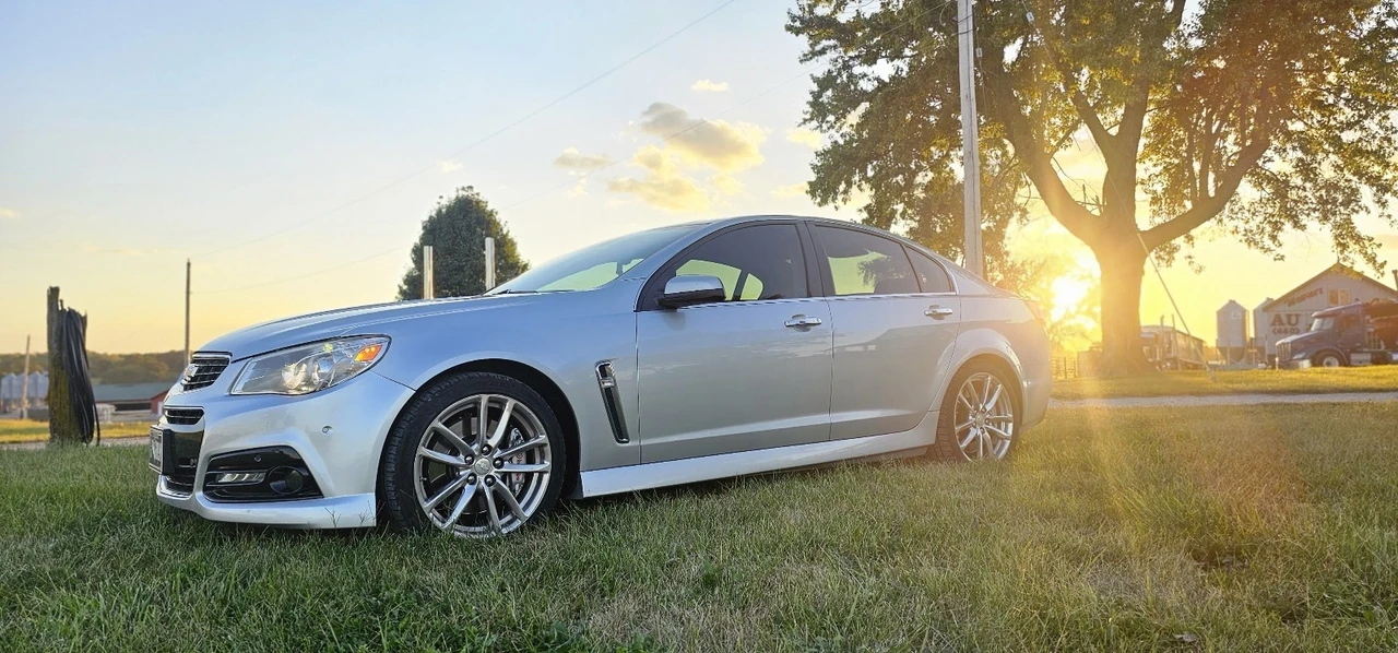 2015 Chevrolet SS - Image 8 of 9