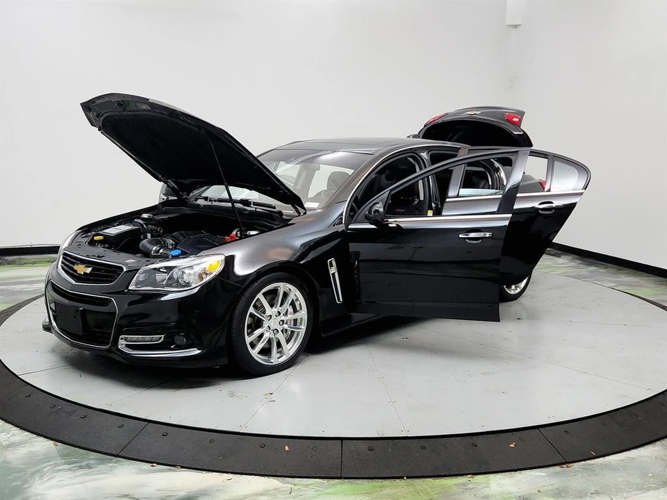 2015 Chevrolet SS - Image 9 of 31