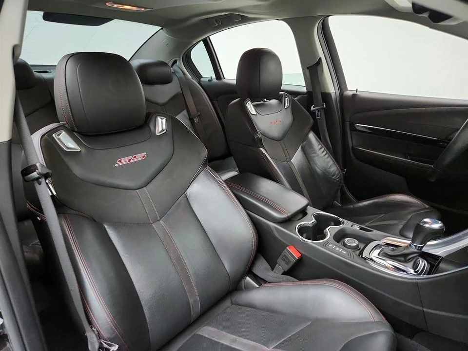 2015 Chevrolet SS - Image 27 of 31