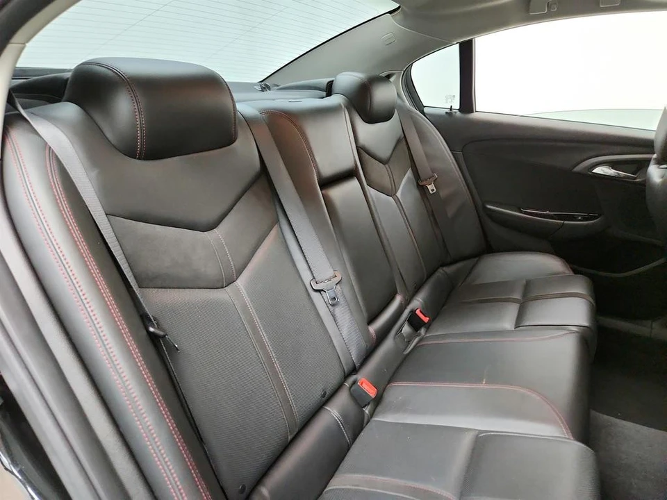 2015 Chevrolet SS - Image 29 of 31