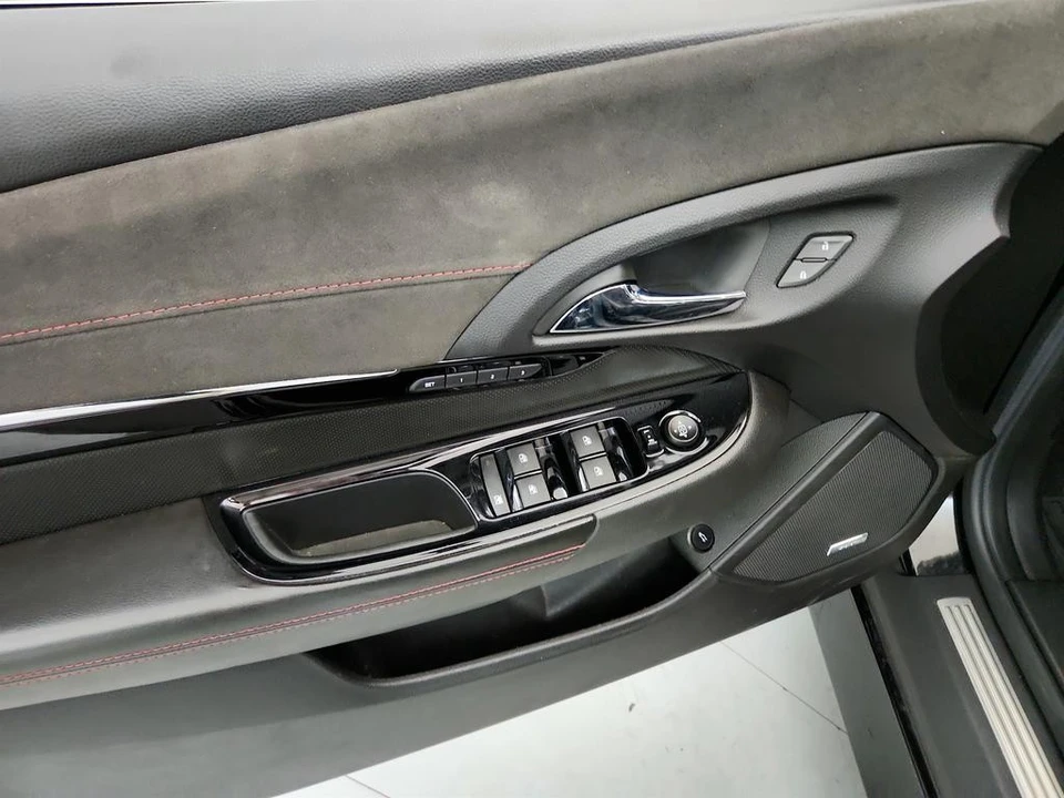 2015 Chevrolet SS - Image 22 of 31