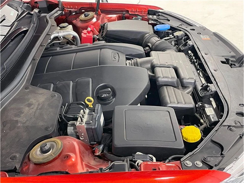 2015 Chevrolet SS - Image 26 of 31
