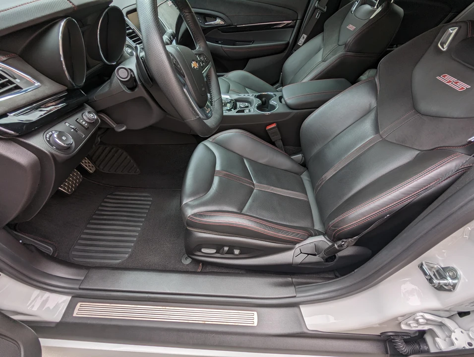 2015 Chevrolet SS - Image 27 of 31