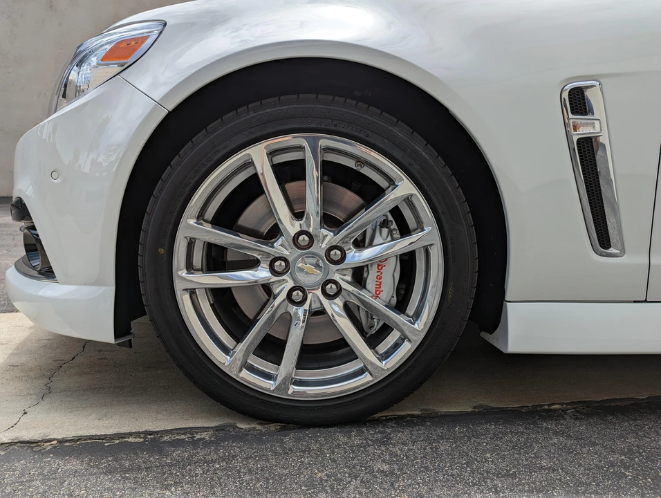 2015 Chevrolet SS - Image 16 of 31