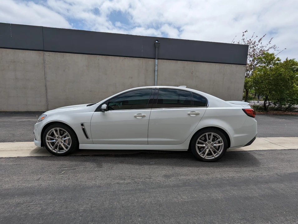 2015 Chevrolet SS - Image 10 of 31