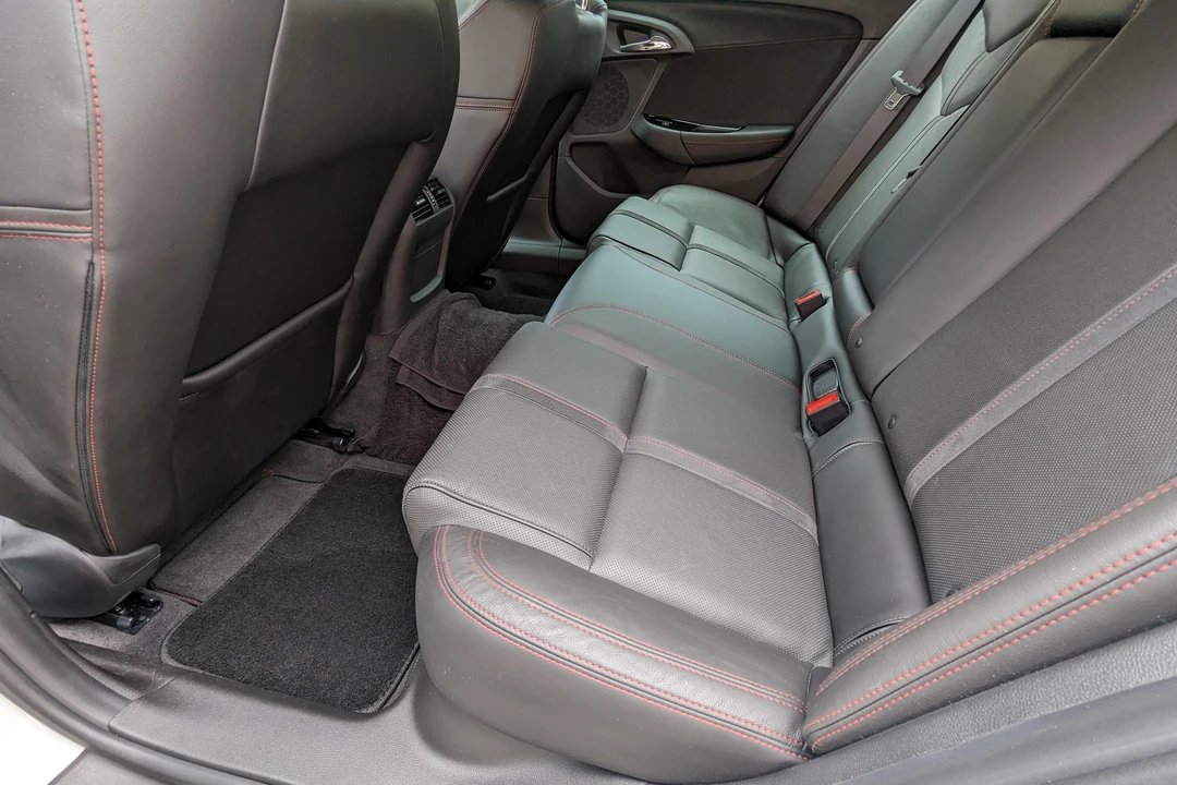 2015 Chevrolet SS - Image 25 of 31