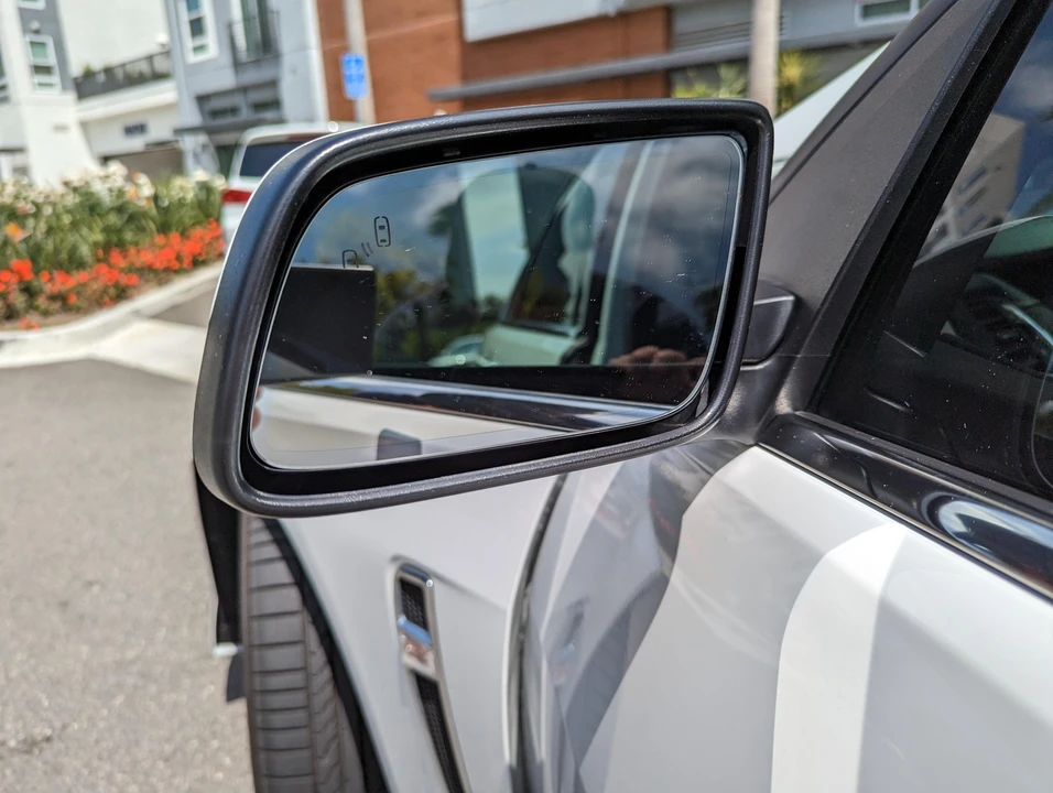2015 Chevrolet SS - Image 18 of 31