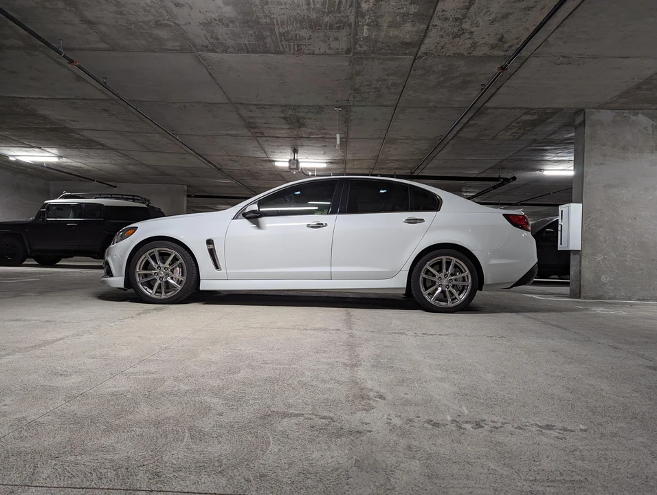 2015 Chevrolet SS - Image 9 of 31