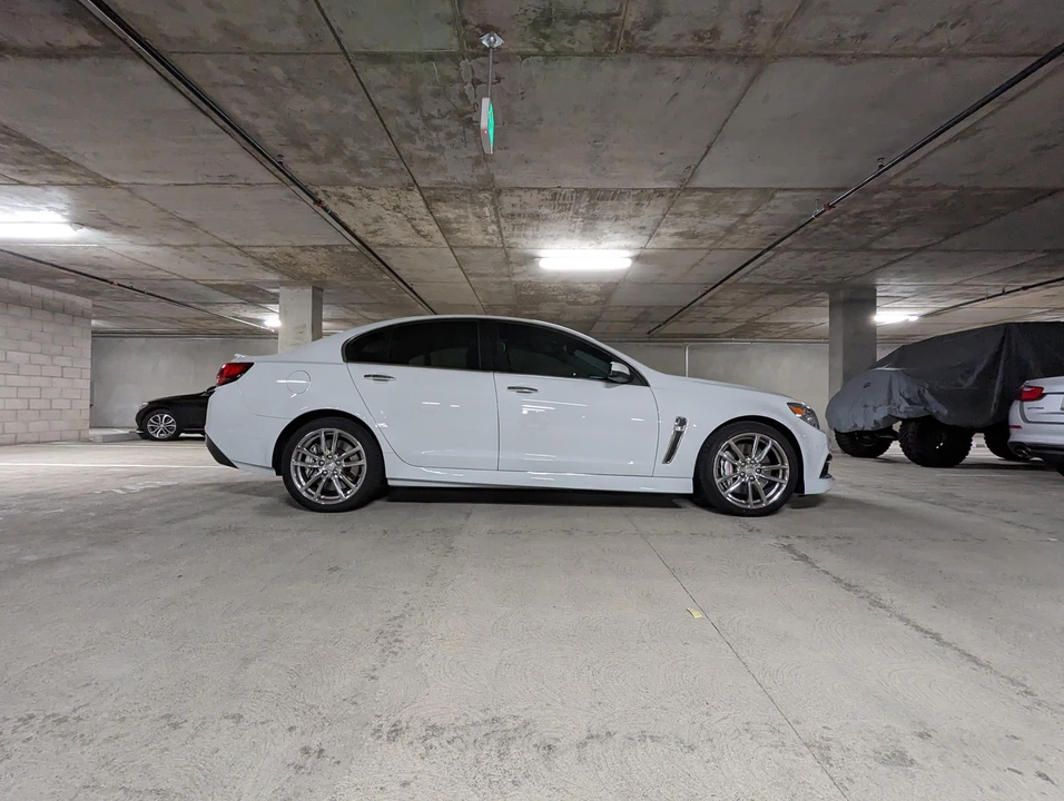 2015 Chevrolet SS - Image 13 of 31