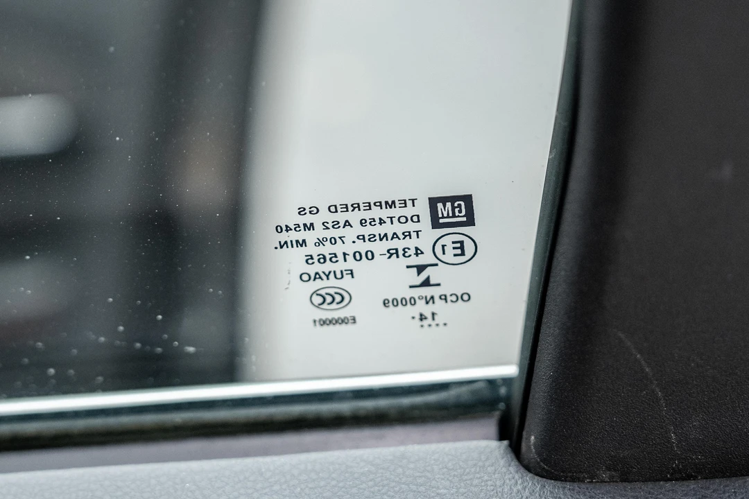 2015 Chevrolet SS - Image 26 of 31