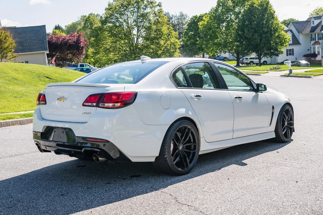 2015 Chevrolet SS - Image 13 of 31