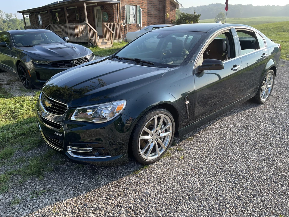2015 Chevrolet SS - Image 9 of 31