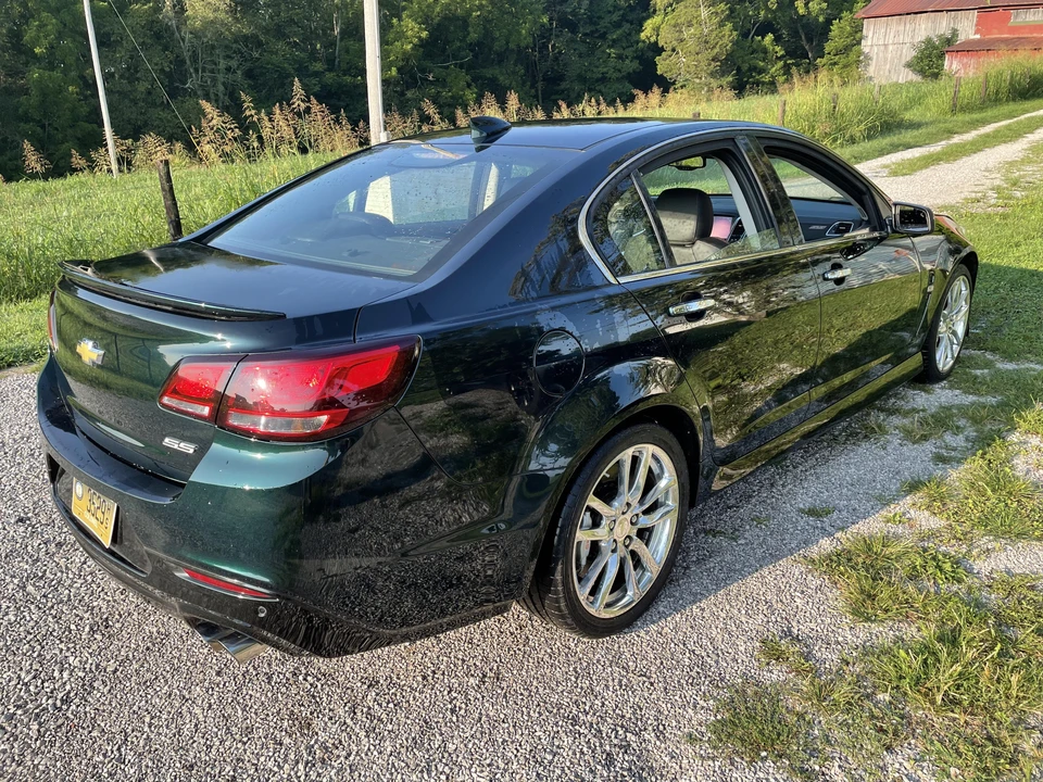 2015 Chevrolet SS - Image 13 of 31