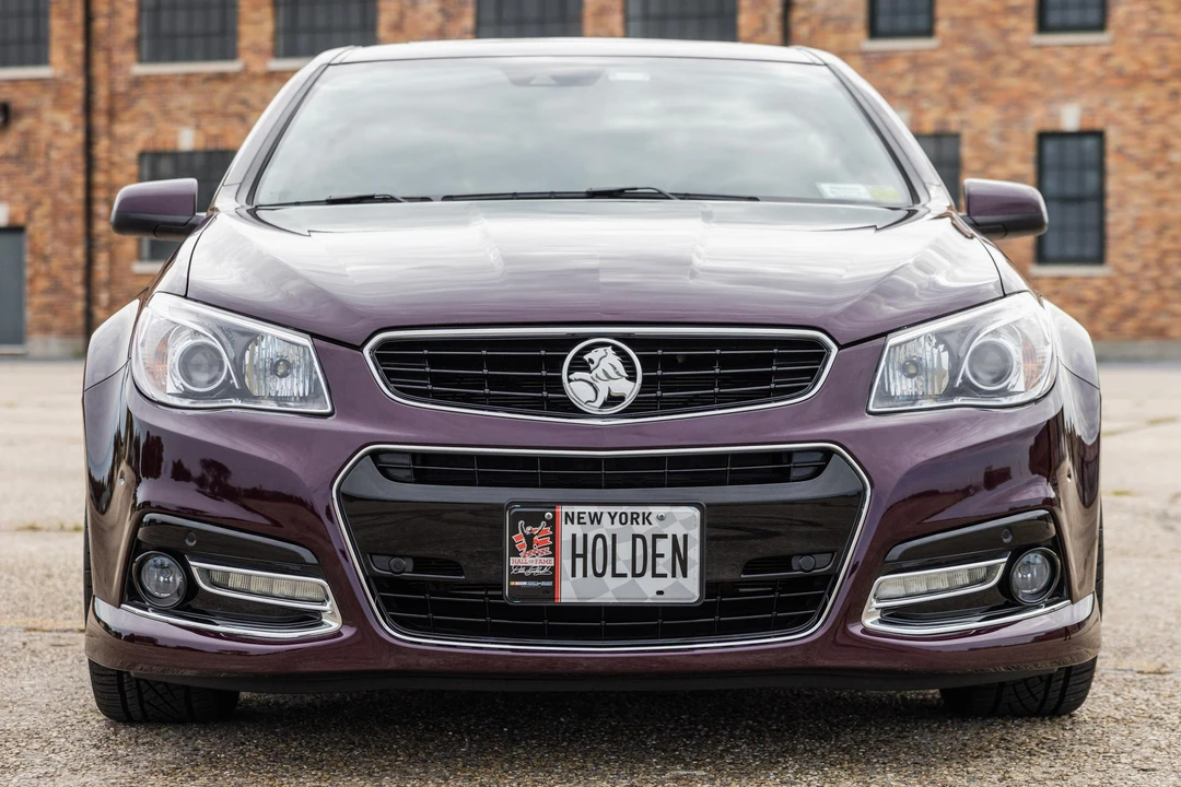 2015 Chevrolet SS - Image 2 of 31