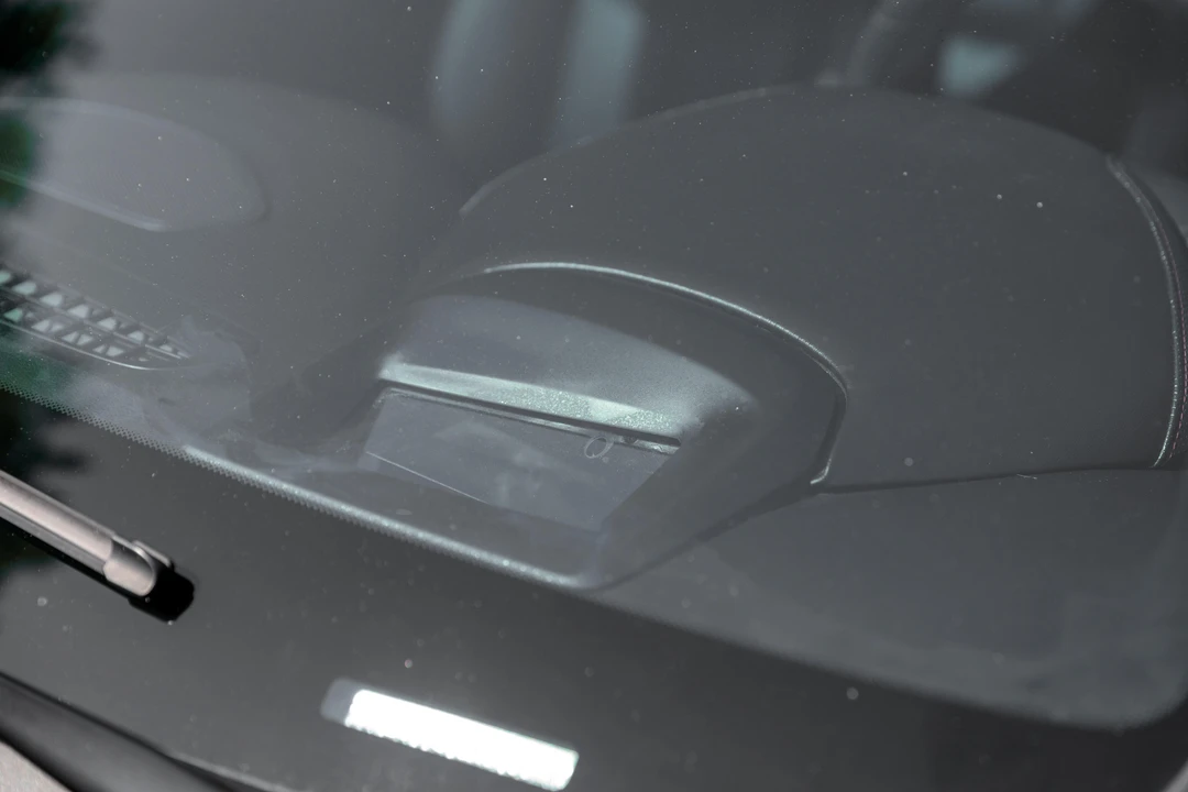 2015 Chevrolet SS - Image 17 of 31