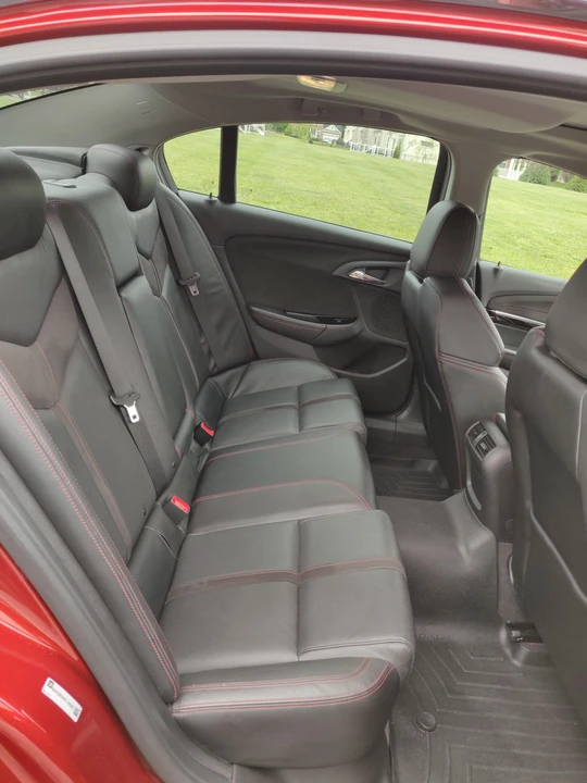 2015 Chevrolet SS - Image 25 of 31