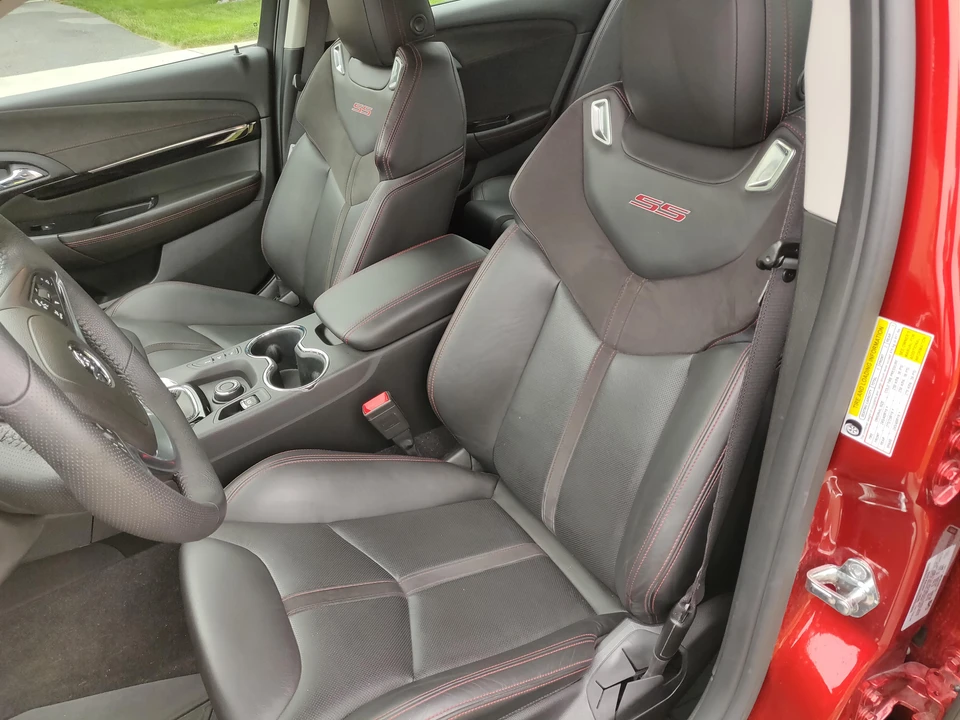 2015 Chevrolet SS - Image 24 of 31