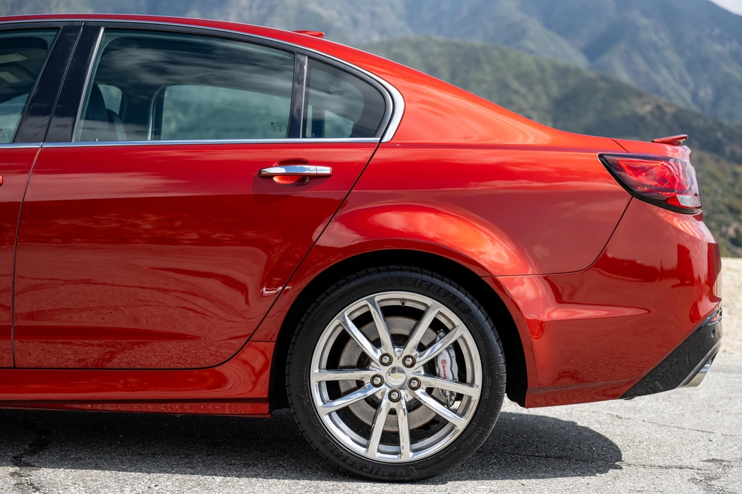 2015 Chevrolet SS - Image 24 of 31