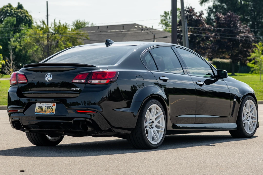 2015 Chevrolet SS - Image 4 of 31