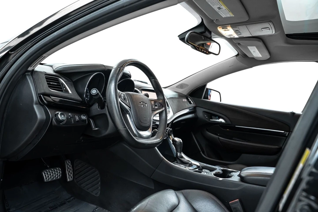 2015 Chevrolet SS - Image 16 of 31