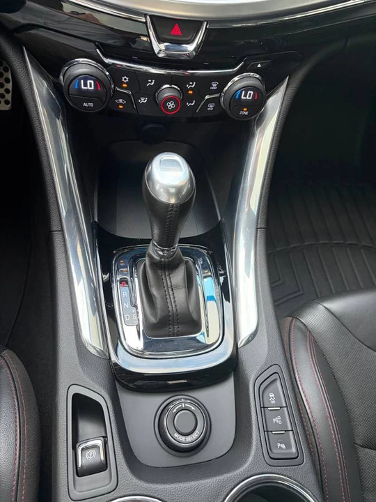 2015 Chevrolet SS - Image 15 of 20