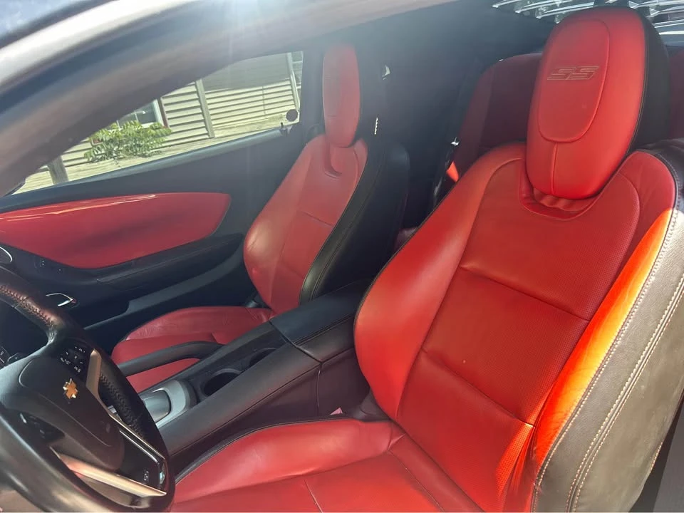 2015 Chevrolet SS - Image 2 of 3